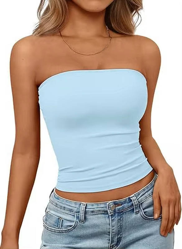Seamless stretch fit women's crop top, bandeau style, essential for versatile summer outfits.