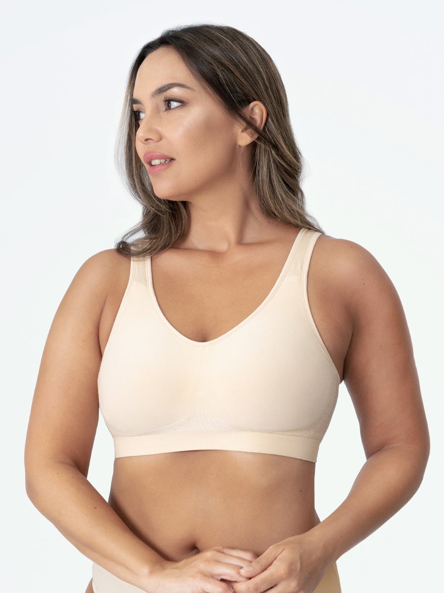 Elena seamless shapewear sports bra for women, providing wireless comfort, smooth fit, and gentle support.