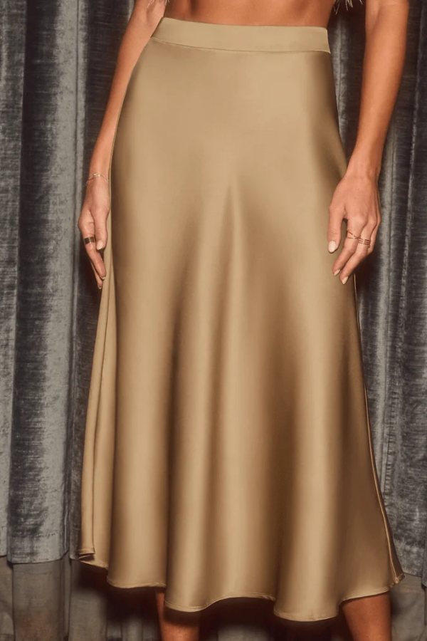 Women's Sleek Flow Midi Skirt, high-rise A-line for elegant versatile fashion. Perfect for formal or casual chic.