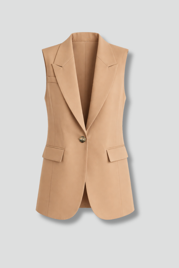 Women's sleeveless blazer with notched collar & pockets, ideal for business casual & professional wear.