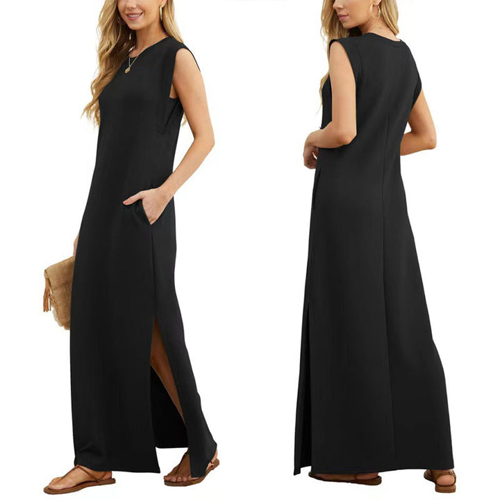 Elegant long sleeveless casual maxi dress for women. Ideal for summer comfort and versatile styling.