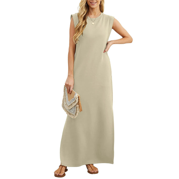 Sleeveless summer maxi dress for women. A comfortable, flowy long dress perfect for casual and elegant occasions.