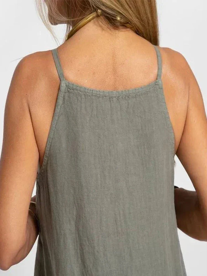 Versatile women's casual maxi dress, sleeveless and flowy, great for beach vacations or relaxed everyday wear.