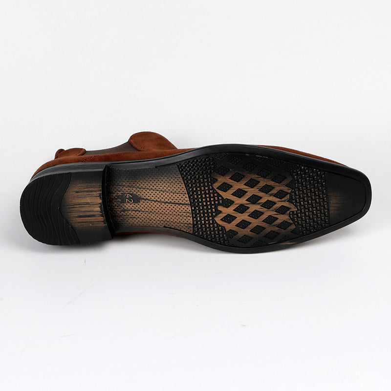Classic women's slip-on ankle boots with elastic side panels and a fashionable block heel, autumn style.