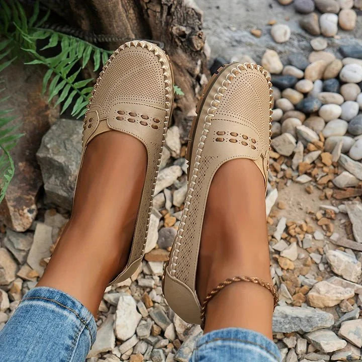 Breathable women's loafers, comfortable slip-on shoes perfect for summer footwear and casual style.
