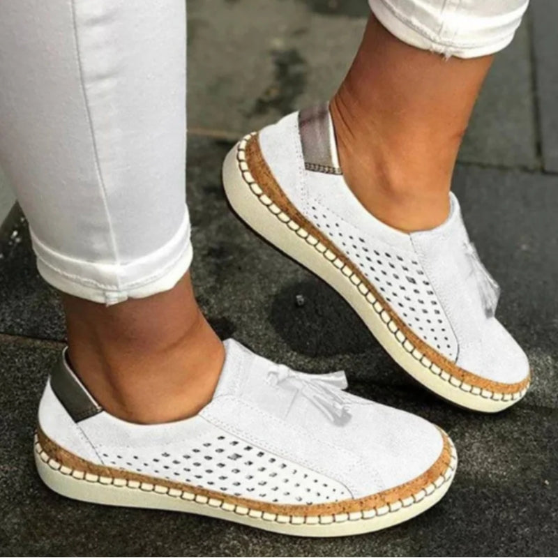 Effortless women's slip-on walking shoes. Designed for daily comfort, casual wear, and easy on/off.