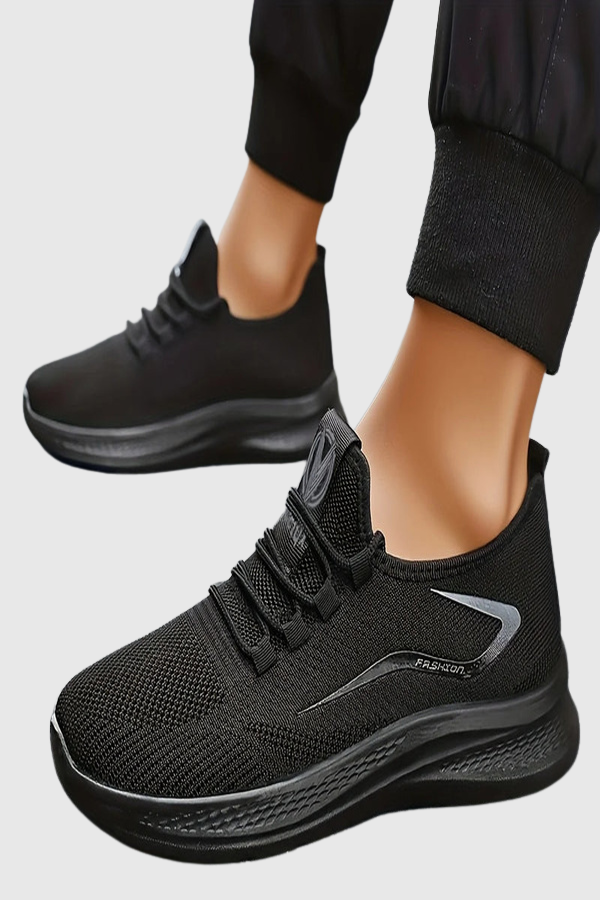Lightweight women's active shoes with superior grip for all-day wear & workouts.