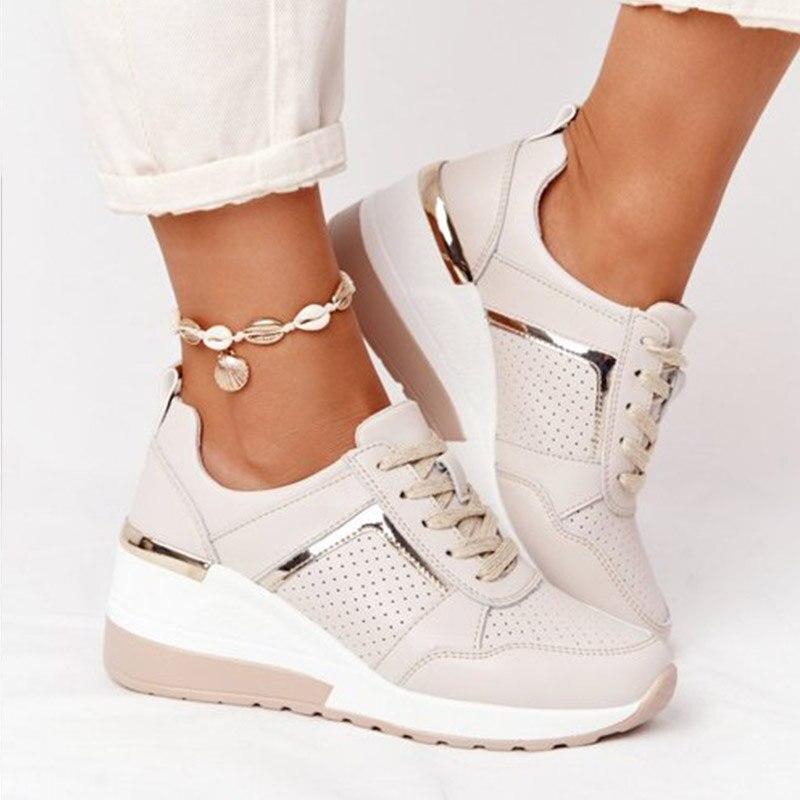 Women's soft cushioned sneakers for all-day comfort, ideal for walking & everyday wear. Stylish & breathable.