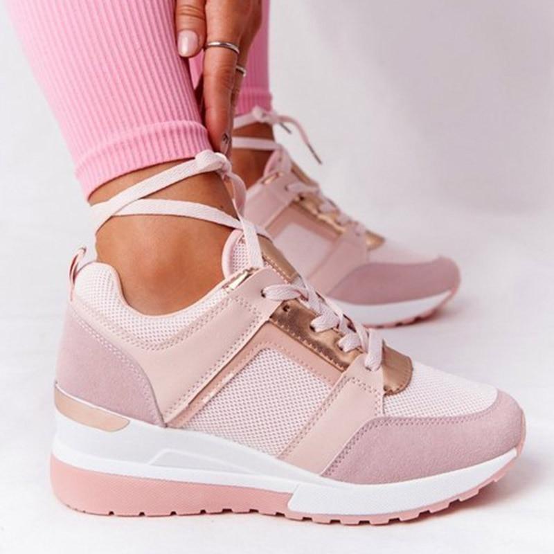 Stylish women's walking shoes featuring soft cushioning, breathability, and anti-slip design for daily comfort.