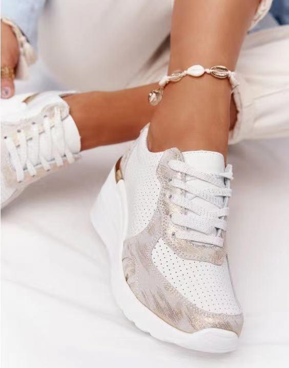 Breathable women's casual sneakers with soft cushioning for all-day support, perfect for an active lifestyle.