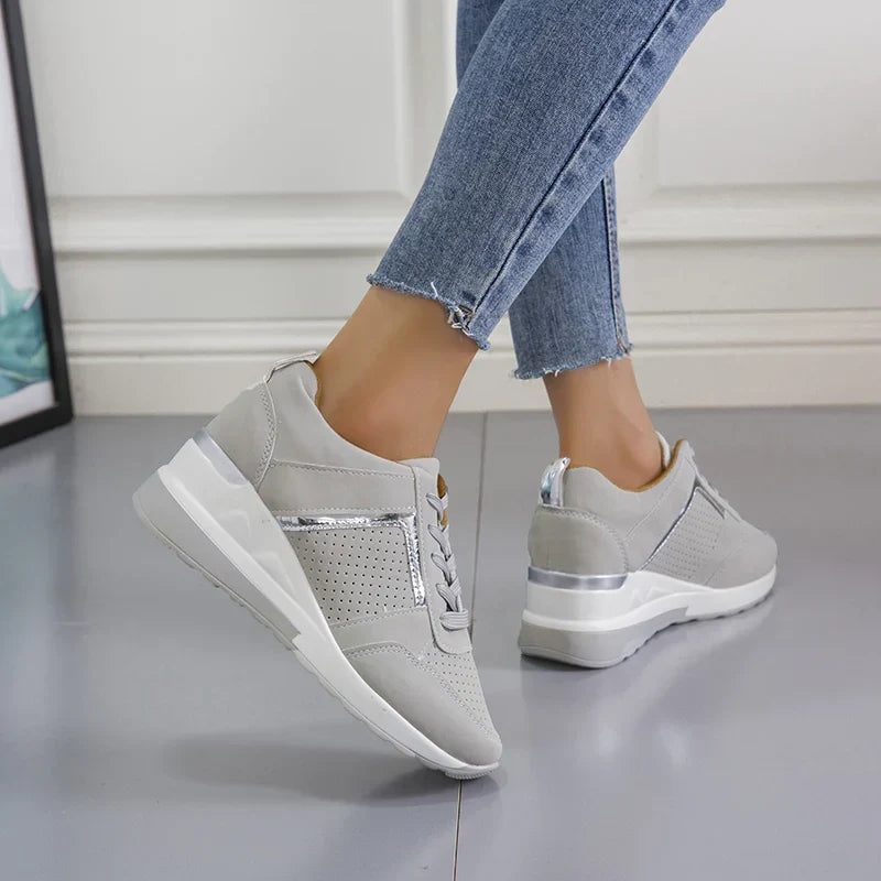 Anti-slip women's comfort shoes, soft & cushioned for everyday wear, ideal for long walks & active support.