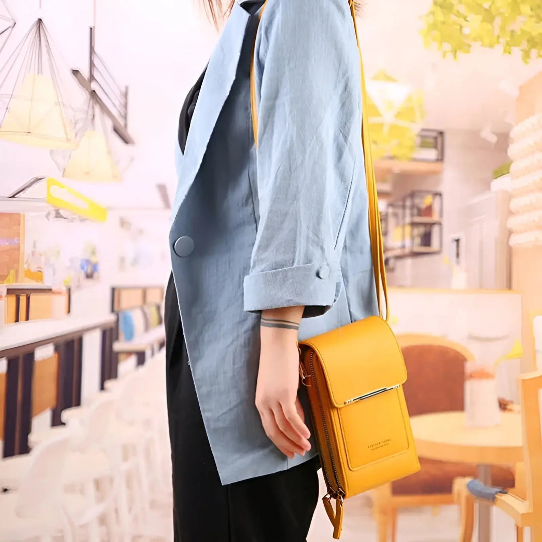 Soft genuine leather shoulder bag for women. A chic and secure anti-theft handbag for everyday style.