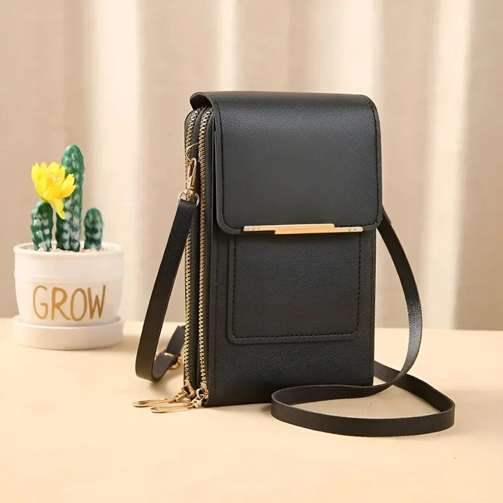 Chic women's anti-theft shoulder bag, crafted from soft leather. A practical and secure fashion handbag.