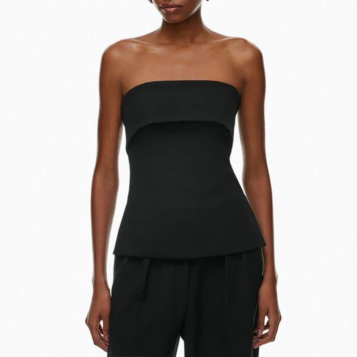 Stylish women's tube crop top, sleeveless & lightweight for effortless summer fashion & comfort.