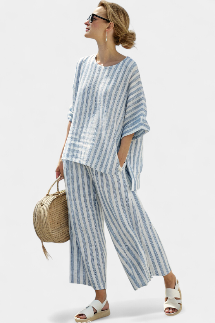 Chic women's striped oversized top & wide leg pant set. Versatile two-piece outfit for summer fashion & casual wear.