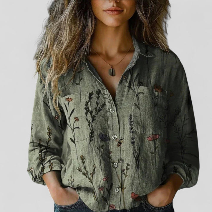 Comfortable women's gradient blouse, a modern long-sleeve button-up top for stylish, everyday fashion.