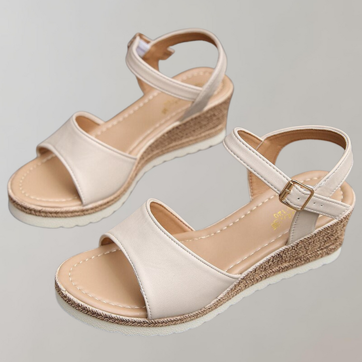 Chic women's platform sandals with supportive design, perfect for summer comfort and orthopedic all-day wear.