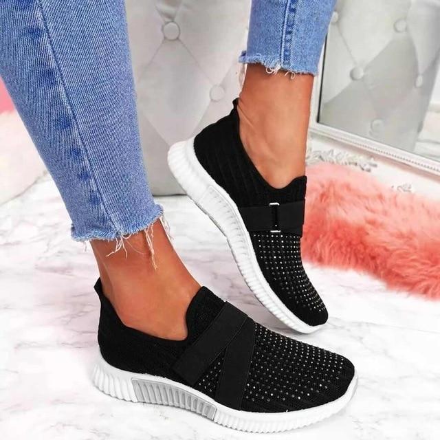 Versatile women's slip-on comfort shoes, great for casual wear, daily errands, and walking.