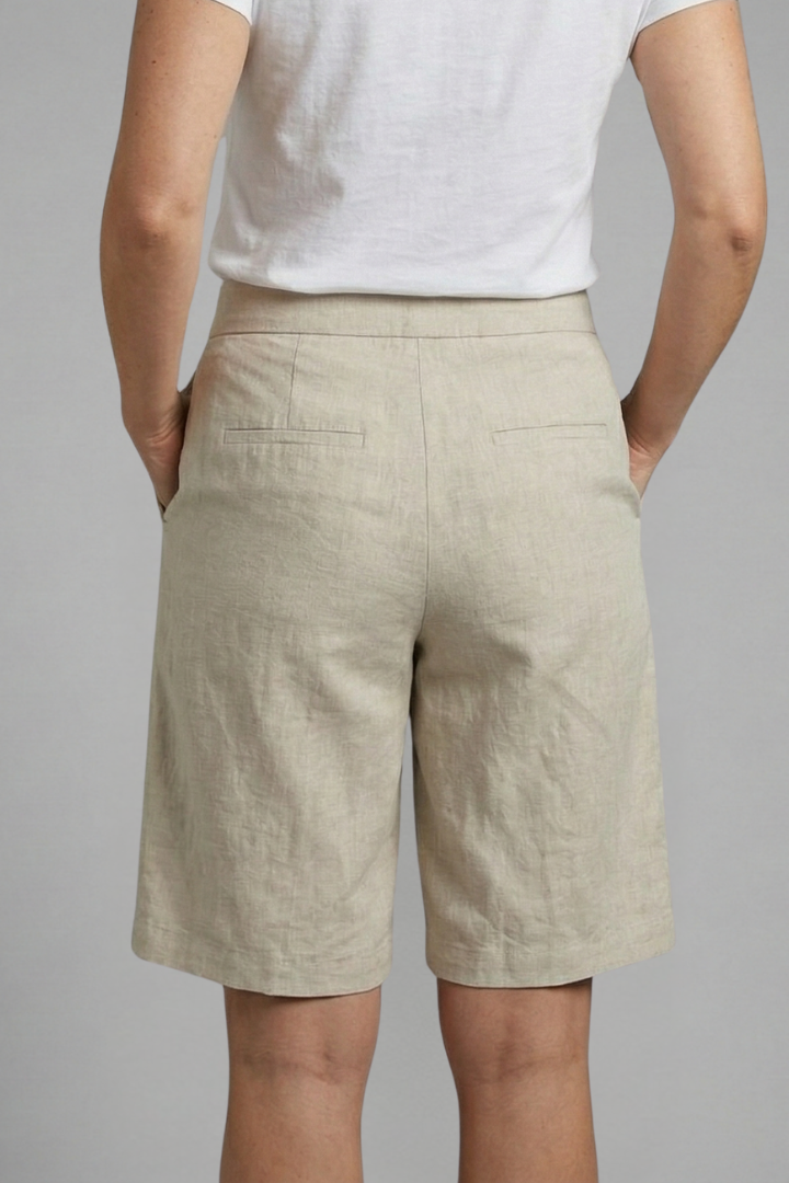Women's wide leg tailored shorts, knee-length with a flat front. Comfortable and elegant for everyday wear.