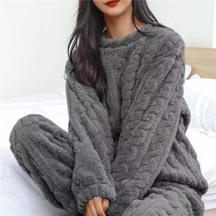 Ultra-soft women's warm pajamas. Cozy two-piece sleepwear designed for ultimate comfort & relaxation in winter.