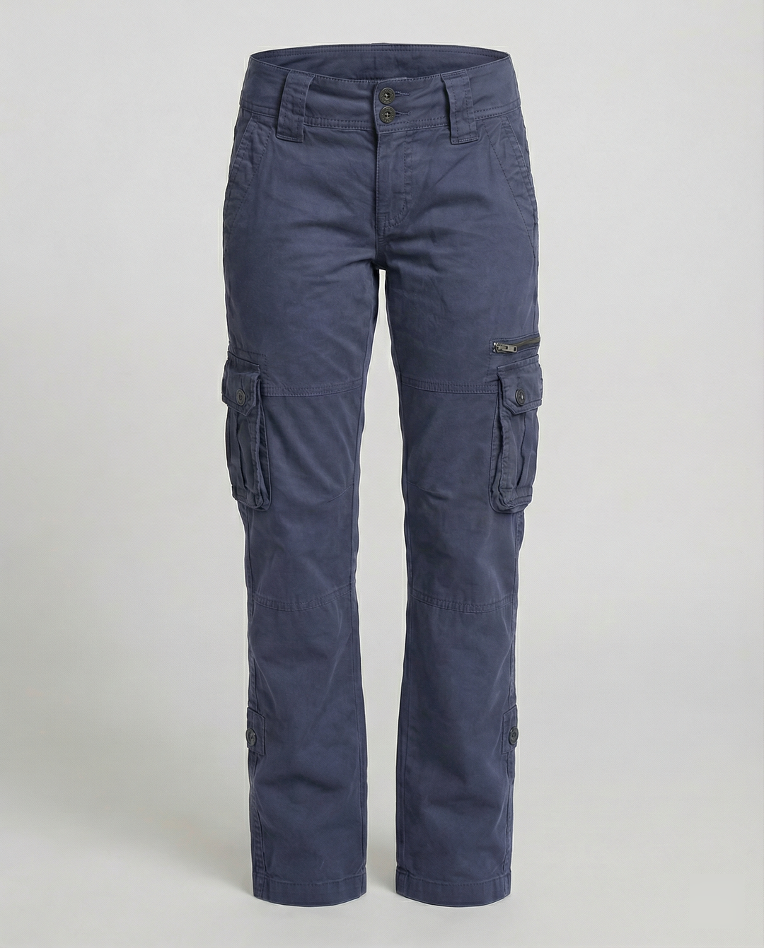 View of women's comfortable cargo pants, highlighting versatile design & practical pockets for travel.