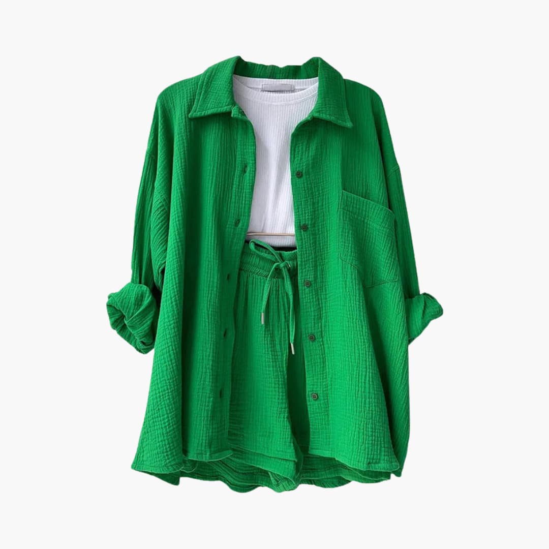 Comfortable women's two-piece summer outfit, lightweight & breathable design.