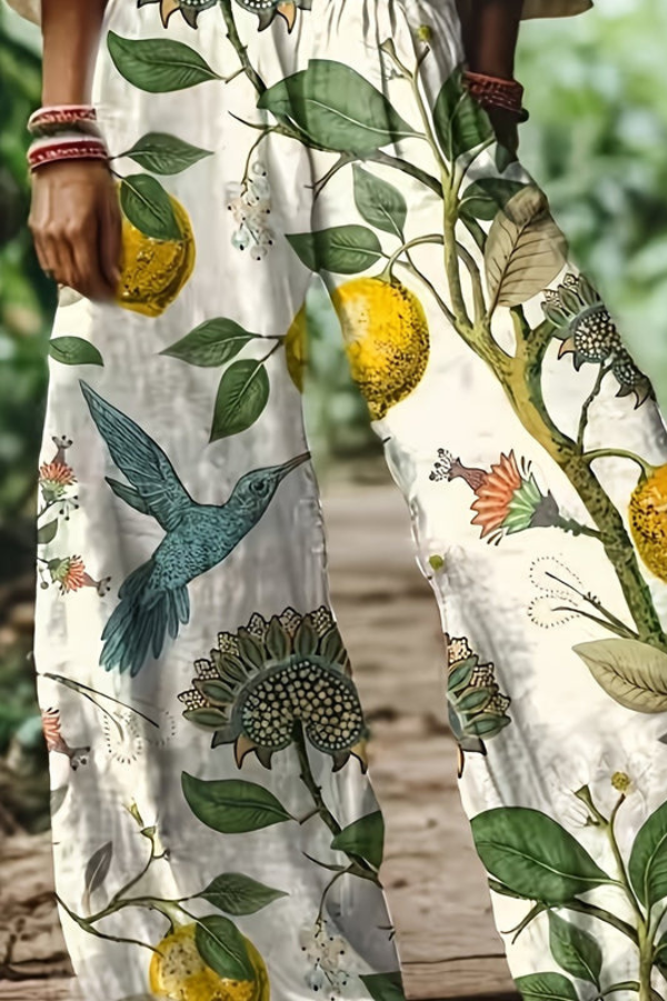Women's versatile floral cropped pants, easily dressed up or down for any occasion.