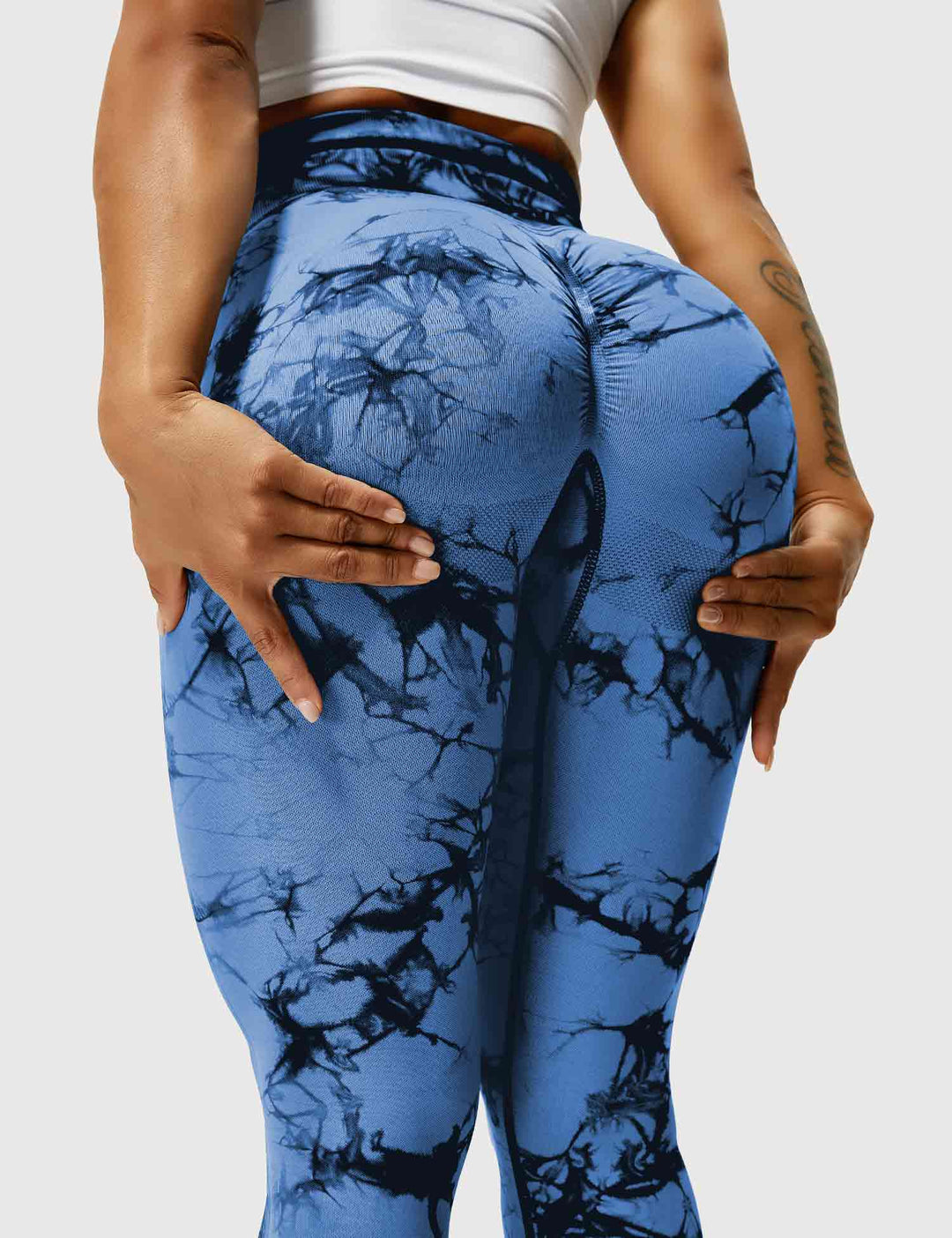 Stylish tie-dye fitness leggings for women. High-waist activewear offering ultimate comfort.