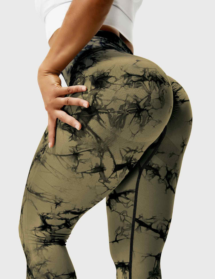 Trendy women's tie-dye workout leggings, perfect for fitness, yoga, and comfortable active style.