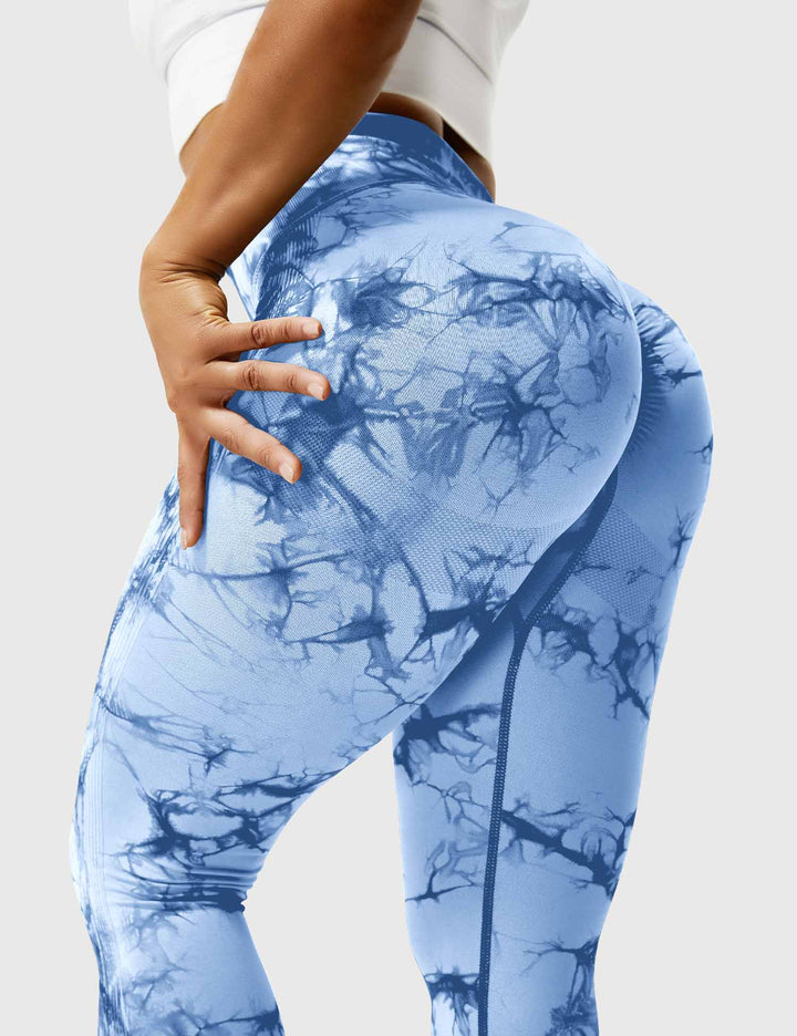 Stylish tie-dye women's workout leggings, high-waist for comfort and a trendy active look.