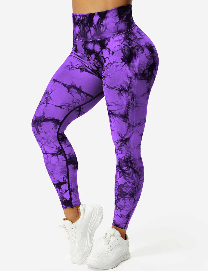 Trendy women's tie-dye active leggings, ideal for stylish yoga, gym, and everyday comfort.