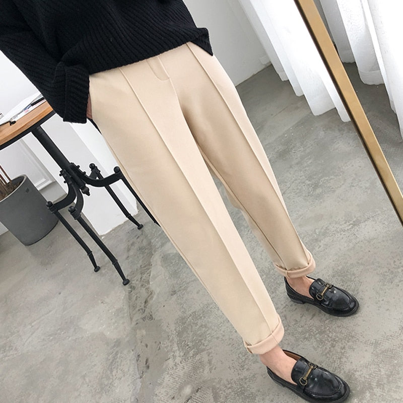 Gray women's warm & cozy thicken trousers. Perfect for comfortable winter casual wear & everyday activities.
