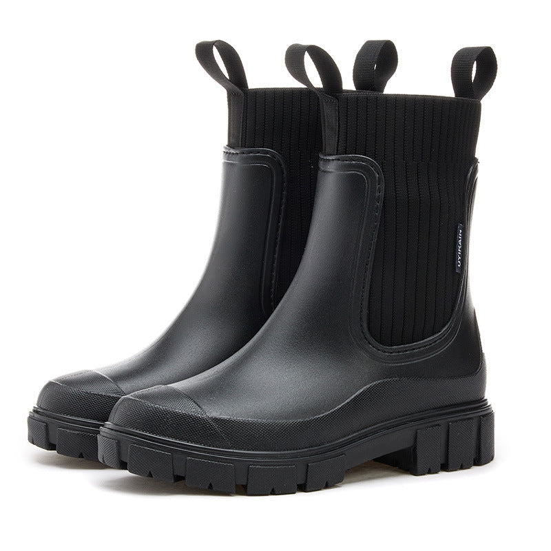 Fashionable women's waterproof ankle boots, designed for casual wear and effective rain protection in any weather.