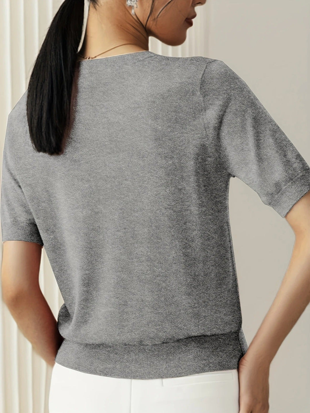 Navy blue women's ribbed crew neck tee, stylish & comfortable for summer casual wear.