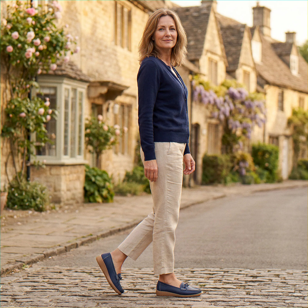Loafers for women, wide fit, orthopedic with premium arch support for ultimate comfort.