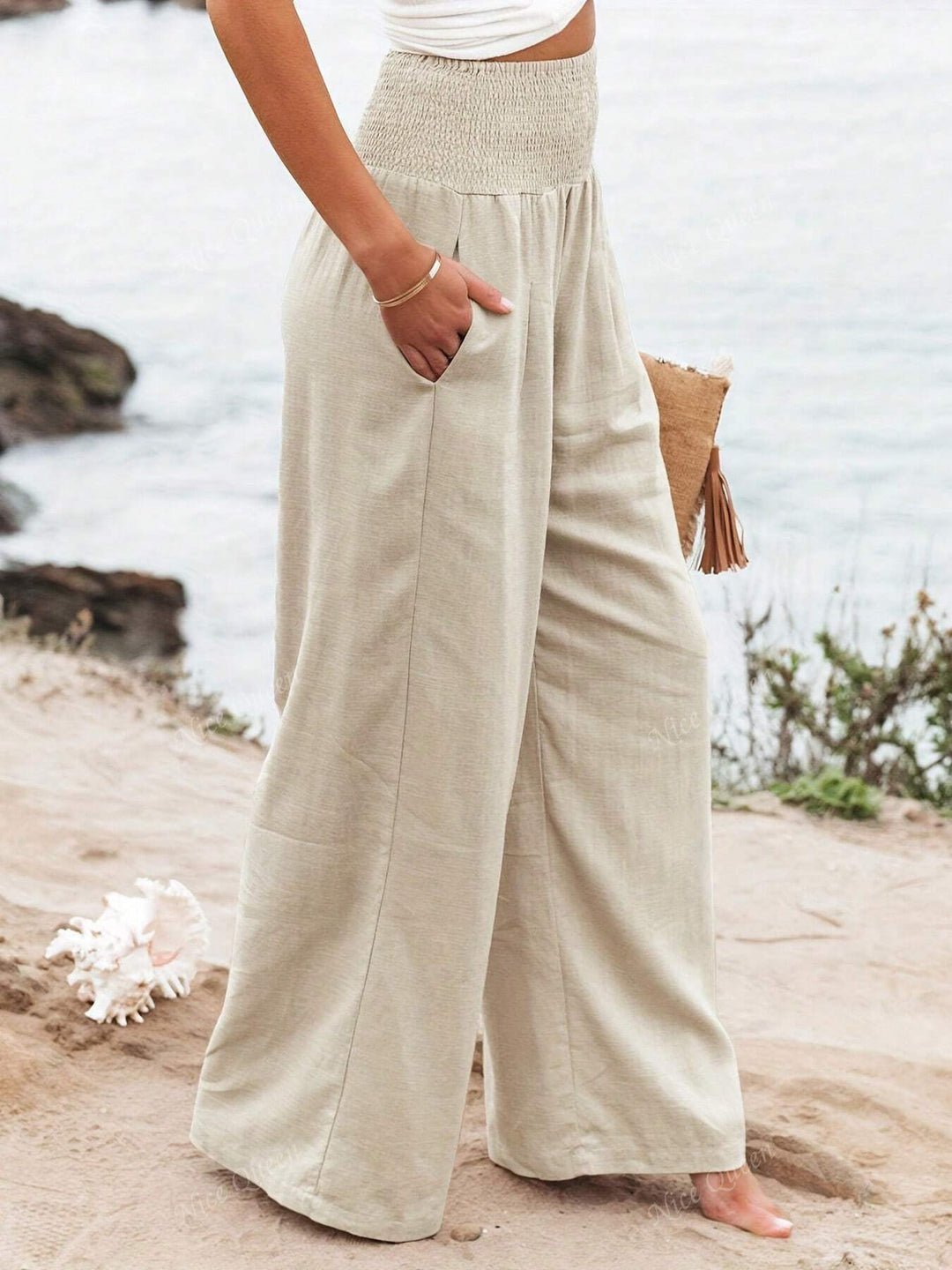 Comfortable women's wide leg casual pants, ideal for effortless summer fashion.