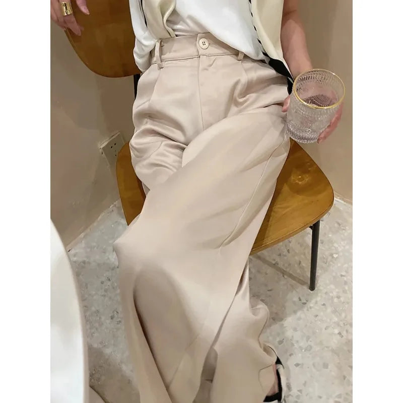 Chic women's wide leg high waist pants, a comfortable choice for spring/summer fashion and casual wear.