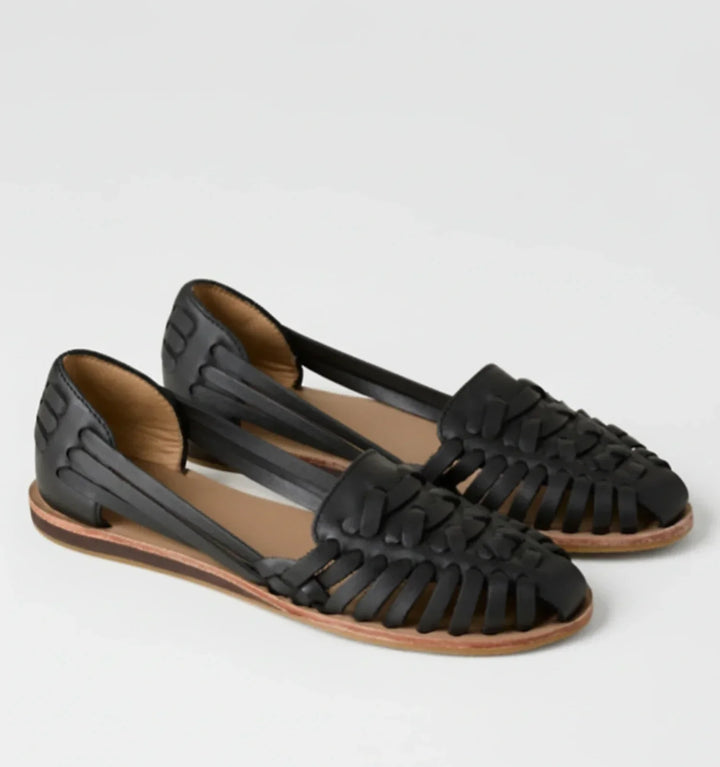 Women's woven slip-on orthopedic mules, offering comfortable foot support for casual summer style.