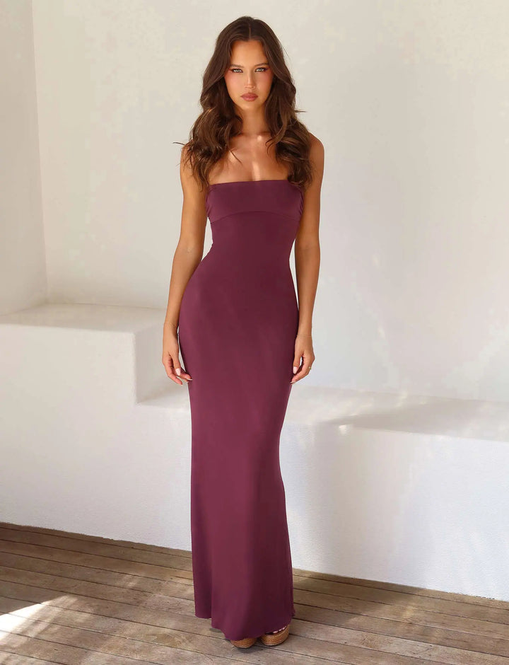 Chic backless bandeau gown, a floor-length women's evening dress perfect for sophisticated parties.