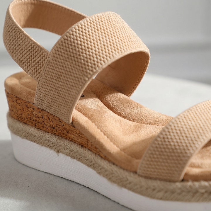 Fashion women's sandals, orthopedic design, arch support, comfortable for everyday wear.