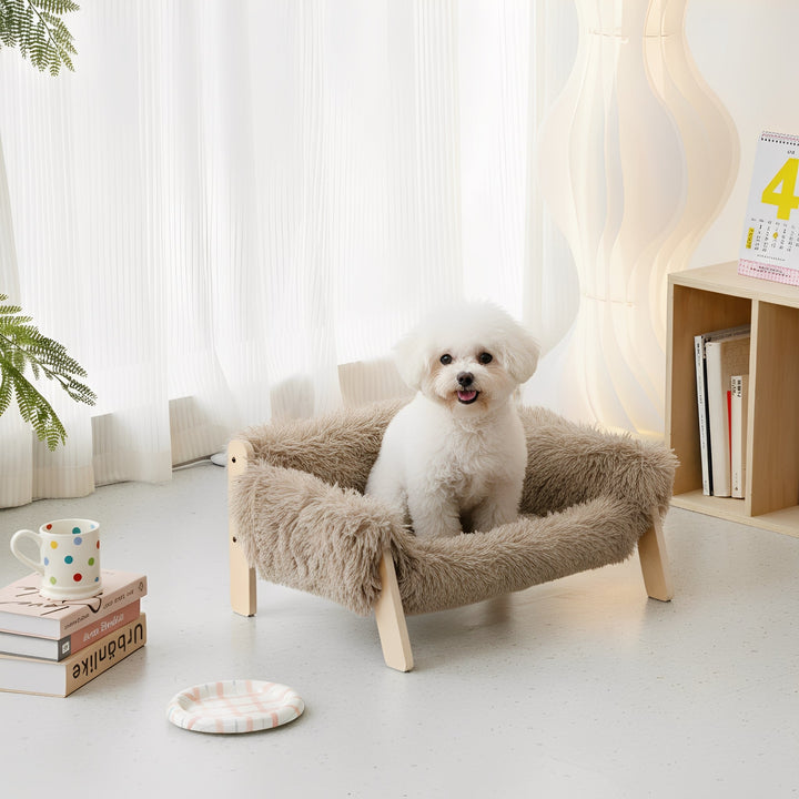 Hygienic wooden pet bed for dogs with a raised design, promoting better air circulation and comfort.